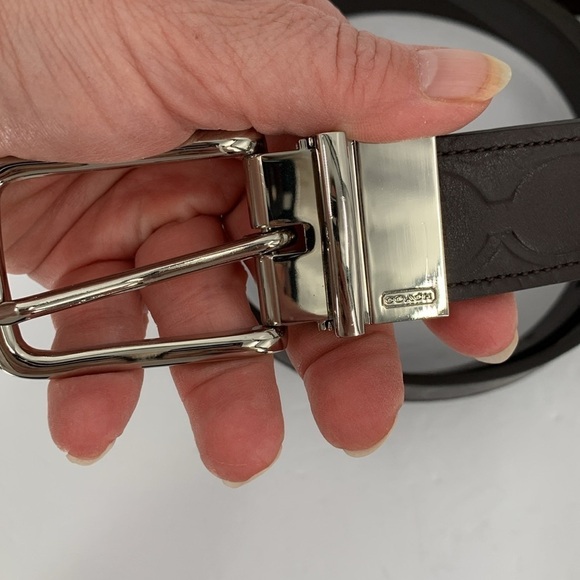 Coach reversible men belt embossed CC logo brown leather smooth adjustable new - Picture 7 of 7